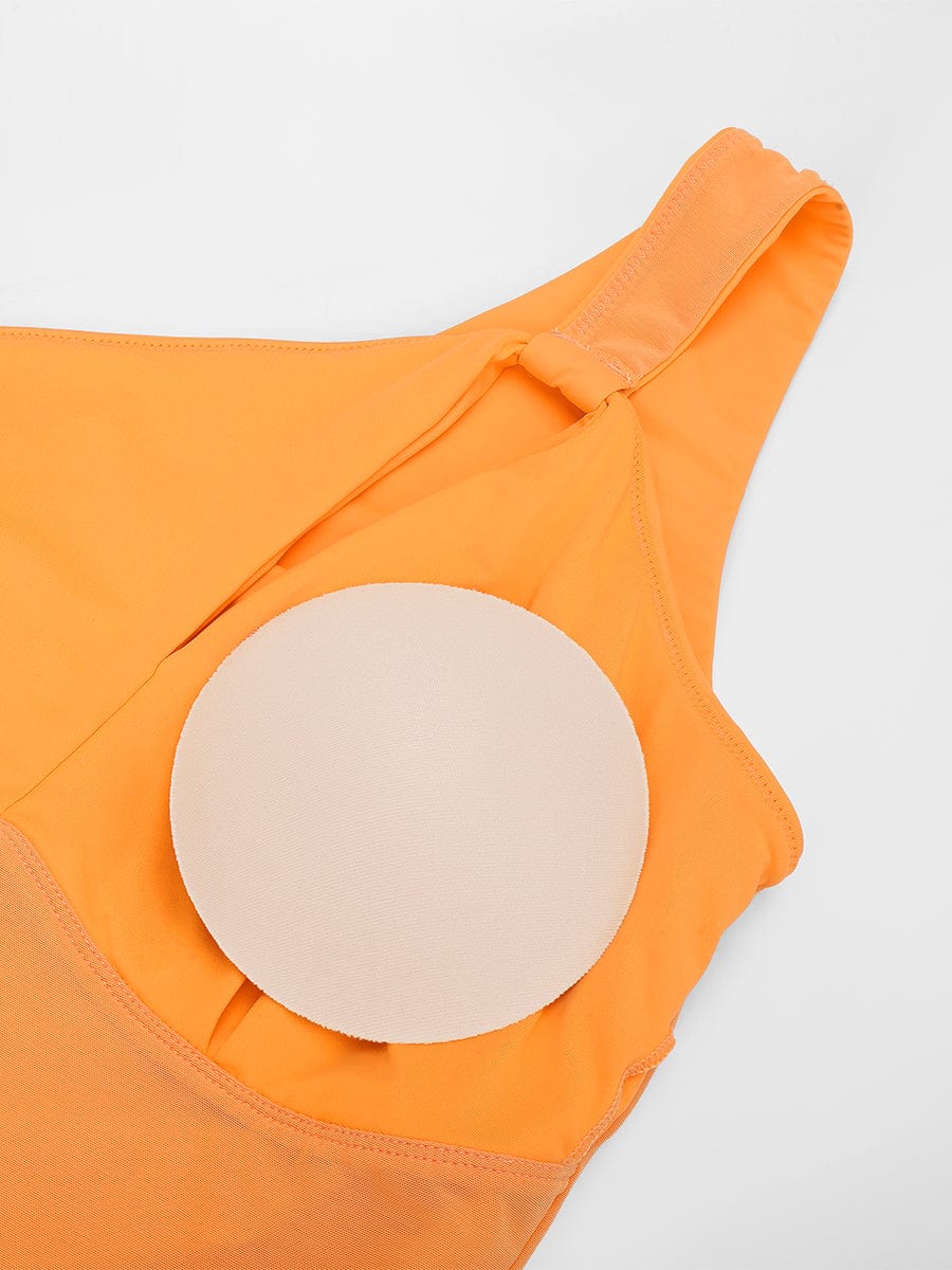 One-Shoulder Badpak met Cut-Out Detail